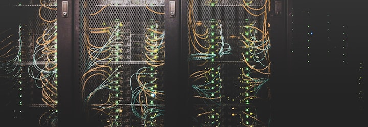 Ilustrasi tangan mengetik di keyboard laptop dengan latar belakang fokus pada keamanan digital